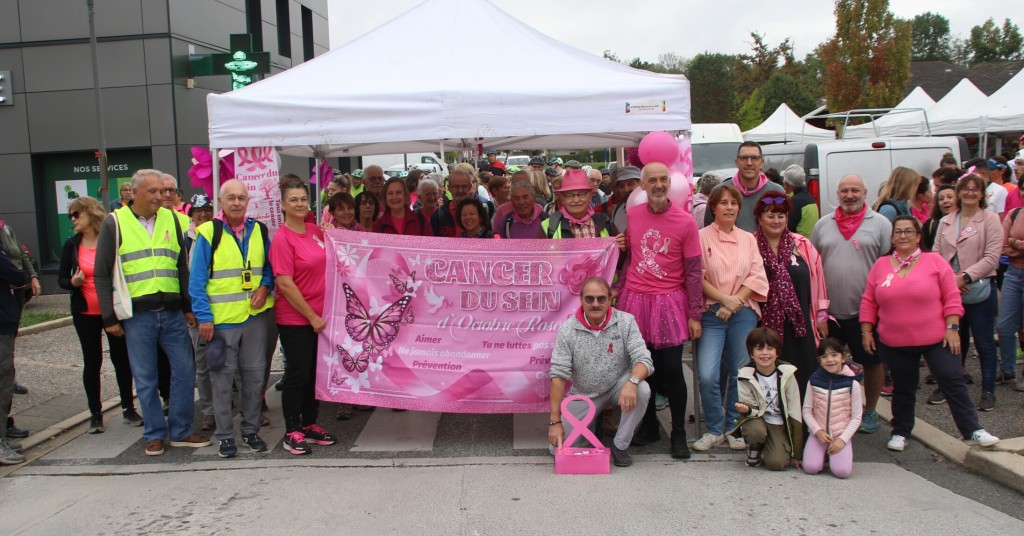 Une vague rose pour lutter contre le cancer du sein